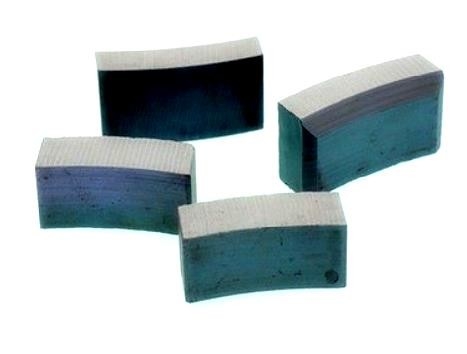 Forma de Gray Tile Or Arc Segment do carvão vegetal dos ímãs de barra da ferrite de SrO 6Fe2O3