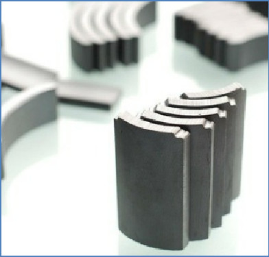 Ímã IATF 16949 do motor da C.C. dos ímãs de Gray Ferrite Motor Magnets Permanent