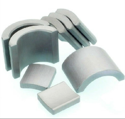 ISO TS16949 dos ímãs do segmento da ferrite do OEM dos ímãs do arco da ferrite da resistência de corrosão