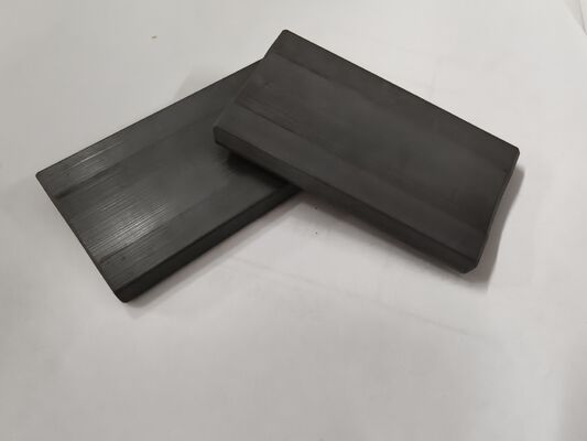 Ímã de Ferrite Sinterizado com Coercividade Maior ou Igual a 1500 Oe, Grau JC Y3939 JC Y4041, Processamento de Moldagem Úmida Garante Desempenho Magnético