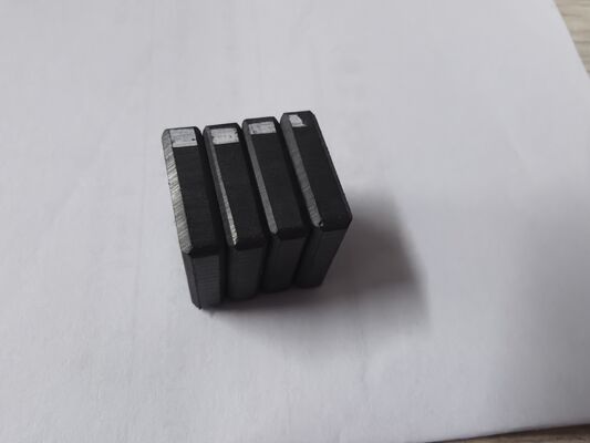 Ímã de Ferrite Permanente Y33 SrO 6Fe2O3 Para Separador Magnético TS16949