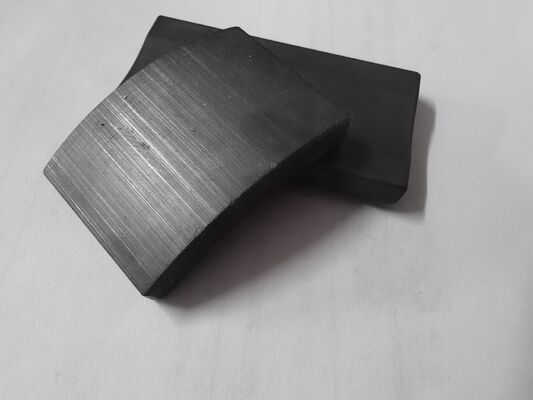 Ímã de Ferrite Permanente Y30BH SrO 6Fe2O3 Para Motor de Ventilador DC TS16949