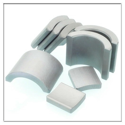 Ímã arcado do segmento da ferrite do OEM dos ímãs da ferrite do ISO TS16949