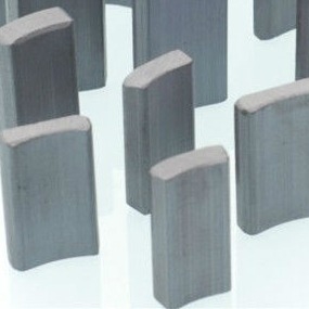 A folha industrial do bloco do segmento do OEM do ímã da ferrite de StarterSintered do carro personalizou