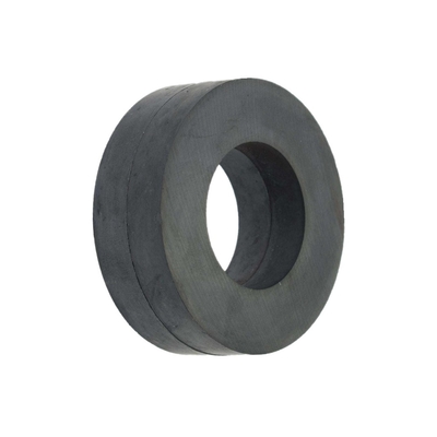 Processamento cerâmico de Ring Speaker Magnet 6Fe2O3 da ferrite de Y20 Y30 Y35